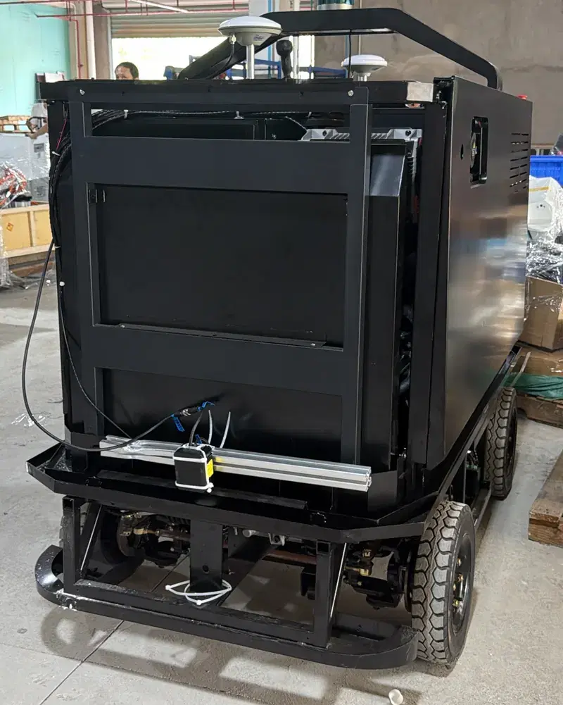 T-Series outdoor robot with GNSS antennas and lidar